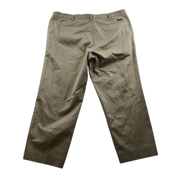 Dockers Mens D3 Pants Size 44x30 Classic Fit Khaki Chino Flat Front Casual Tan - Picture 2 of 16